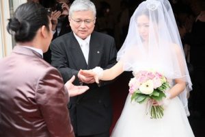 新婦入場